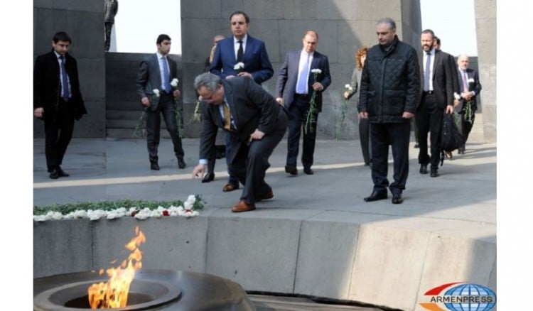 Μήνυμα Κοτζιά από την Αρμενία, από το μνημείο της Γενοκτονίας