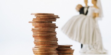 Διασώθηκαν και φέτος επίδομα γάμου και άδειες