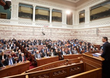 Μητσοτάκης: Δεν θα γίνουμε δεκανίκι κανενός