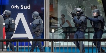 Ένας 39χρονος ποινικός ο δράστης της επίθεσης στο Ορλί
