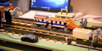 Εντυπωσιακές κατασκευές από Ελληνόπουλα σε διαγωνισμό ρομποτικής