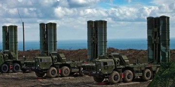 Ρωσία: Το αντιπυραυλικό σύστημα S-350 Vityaz θα αντικαταστήσει τους S-300