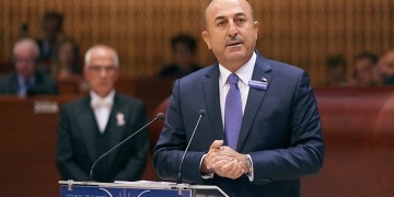 Ο Τούρκος ΥΠΕΞ Μεβλούτ Τσαβούσογλου στο Συμβούλιο της Ευρώπης (φωτ. αρχείου: STR/Sedat Suna)