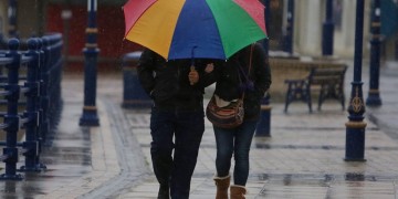 Τοπικά ισχυρές βροχές και καταιγίδες από σήμερα