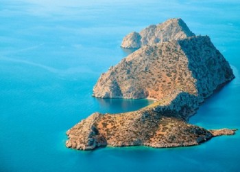 Γιατί ο Καμμένος θα πάει στο Αγαθονήσι το Πάσχα