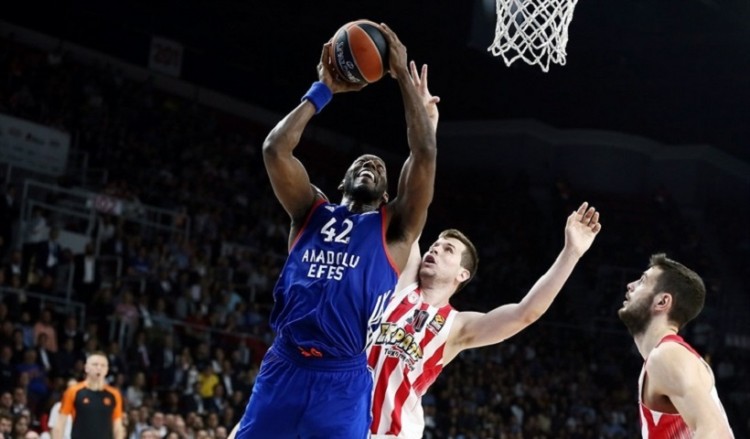Euroleague: Αναντολού Εφές-Ολυμπιακός 64-60