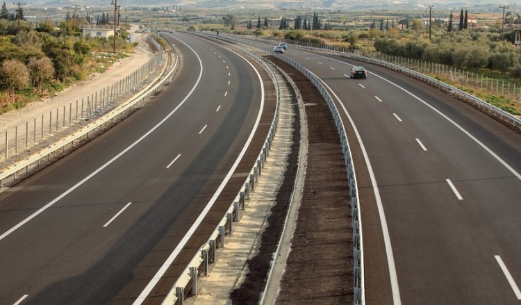 Μέχρι το Πάσχα η παράδοση των νέων αυτοκινητοδρόμων