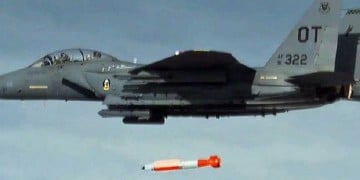 B61-12: Οι ΗΠΑ δοκίμασαν νέα πυρηνική βόμβα βαρύτητας