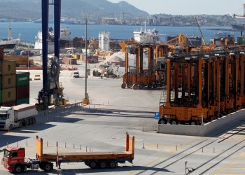 Σχέδια της COSCO για απογείωση του Πειραιά μέσα στο 2017