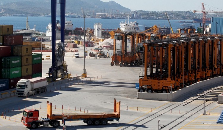 Σχέδια της COSCO για απογείωση του Πειραιά μέσα στο 2017