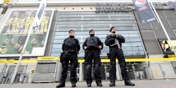 Σύλληψη υπόπτου για το τριπλό χτύπημα στο πούλμαν της Ντόρτμουντ