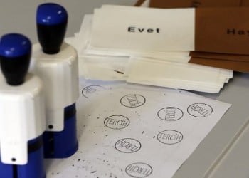 Βίντεο-ντοκουμέντο με περιστατικό νοθείας στο δημοψήφισμα της Τουρκίας