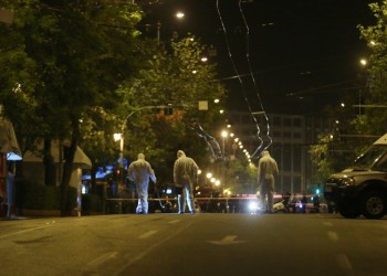 Έκρηξη βόμβας σε τράπεζα στο κέντρο της Αθήνας