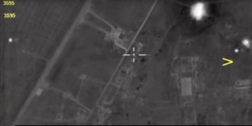 Συρία: Αεροσκάφη της αμερικανικής συμμαχίας βομβάρδισαν τη Ράκα