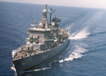 Φωτιά στη φρεγάτα «Κανάρης»