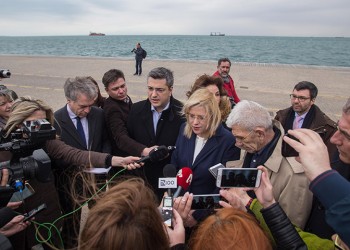 Στη Νέα Παραλία Θεσσαλονίκης η επίτροπος Περιφερειακής Ανάπτυξης, Κορίνα Κρέτσου