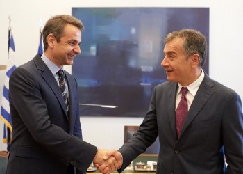 Ο Μητσοτάκης προχωρά το μέτωπο κατά ΣΥΡΙΖΑ-ΑΝΕΛ