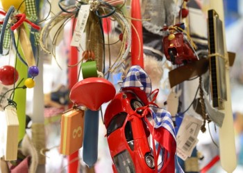 Πάσχα 2019: Το ωράριο των καταστημάτων – Ανοιχτά τα μαγαζιά την Κυριακή των Βαΐων