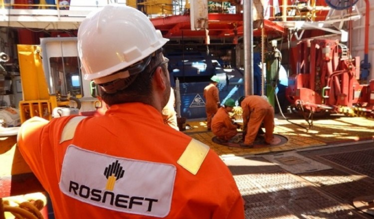 Η Rosneft θα κάνει έρευνες για πετρέλαιο στον Εύξεινο Πόντο