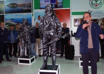 Στην Κωνσταντινούπολη τίμησαν τον σφαγέα των Ποντίων, Τοπάλ Οσμάν