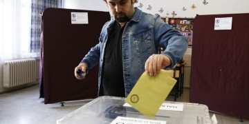 Απορρίφθηκαν οι προσφυγές για το τουρκικό δημοψήφισμα – Τι λέει το CHP