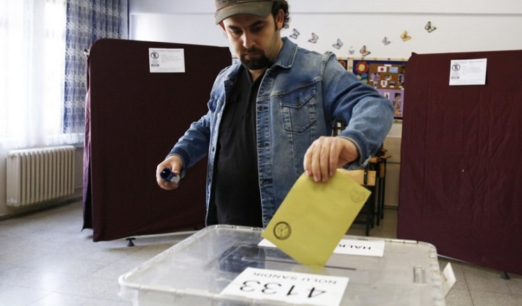 Απορρίφθηκαν οι προσφυγές για το τουρκικό δημοψήφισμα – Τι λέει το CHP