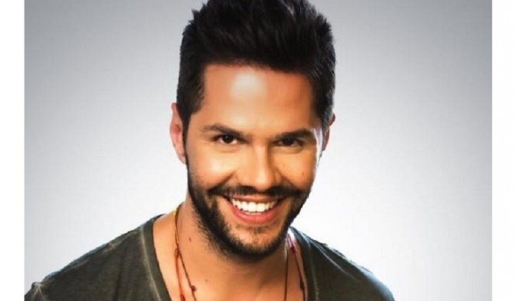 Певец из Греции Георгиос Цаликис на BouzoukiNight в Геленджике (видео)