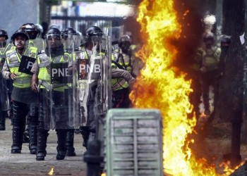 Χάος στη Βενεζουέλα – Μακραίνει ο κατάλογος των νεκρών στις αντικυβερνητικές διαδηλώσεις