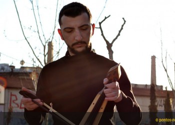 Ο Χρήστος Καλιοντζίδης παίρνει την «Πρώτη Ύλη» και ξαναδίνει 9 παραδοσιακά ποντιακά τραγούδια