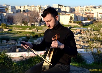 Η ποντιακή λύρα έφτασε στο Αλγέρι χάρη στον Χρήστο Καλιοντζίδη (βίντεο)