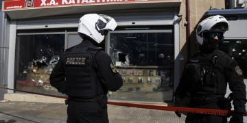 Ποιος είναι ο 42χρονος χρυσαυγίτης που απολογείται για τον ξυλοδαρμό του φοιτητή