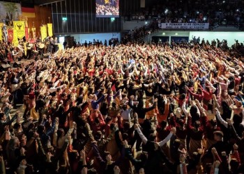 Στην ιστορία πέρασε το 36ο Φεστιβάλ Ποντιακών Χορών Νεολαίας στο Λούντβιχσχάφεν (βίντεο)