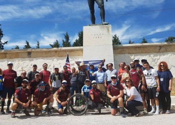 Αμερικανοί πεζοναύτες στα βήματα του Λεωνίδα