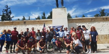 Αμερικανοί πεζοναύτες στα βήματα του Λεωνίδα