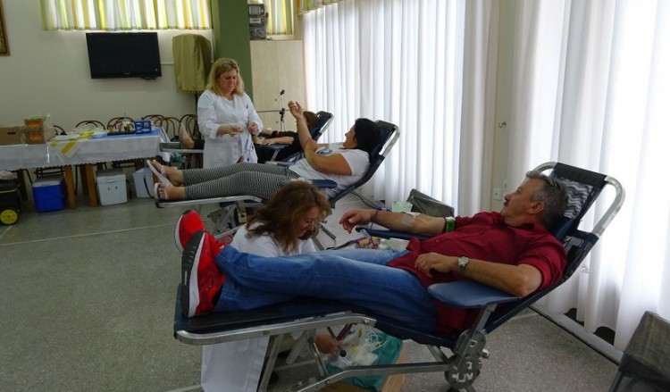 Αιμοδοσία μνήμης από την ΕΠΟΝΑ – Συγκέντρωσαν ακόμα 51 φιάλες (φωτο)