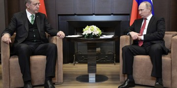 Κρίσιμη συνάντηση Πούτιν-Ερντογάν για τη Συρία πριν από τη λήξη της εκεχειρίας