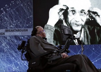 Να εγκαταλείψουμε τη Γη τα επόμενα 100 χρόνια για να σωθούμε προτείνει ο Χόκινγκ!