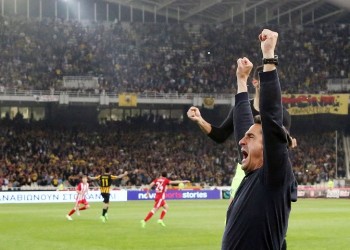 Με Χιμένεθ συνεχίζει η ΑΕΚ