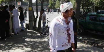 Μακελειό στην Καμπούλ με τουλάχιστον 80 νεκρούς – Σε περιοχή με πρεσβείες