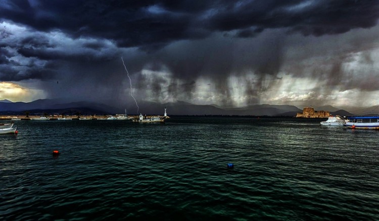 Χαλάει ο καιρός σήμερα – Η μεταβολή ξεκινά από τα βόρεια