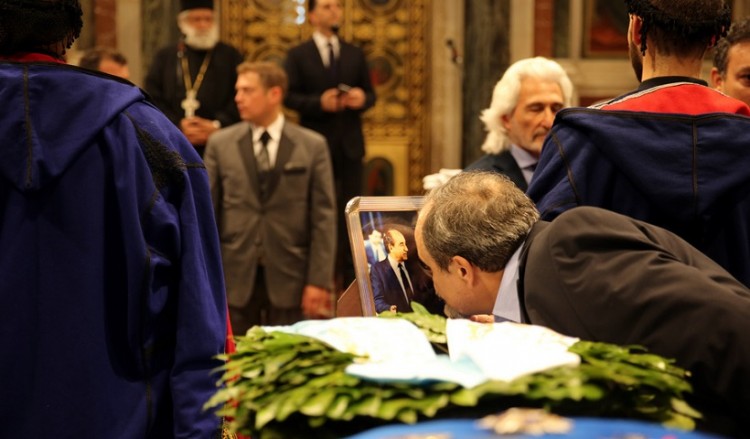 Η εξόδιος ακολουθία του Κωνσταντίνου Μητσοτάκη στη Μητρόπολη Αθηνών (φωτο)