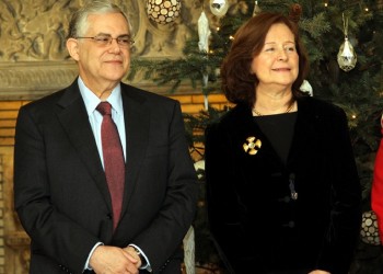 Βγαίνει από τη ΜΕΘ ο Λουκάς Παπαδήμος (βίντεο)