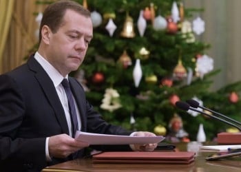 Μεντβέντεφ: Συζητάμε με Ελλάδα και Βουλγαρία για το σημείο εισόδου του Turkish Stream
