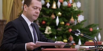 Μεντβέντεφ: Συζητάμε με Ελλάδα και Βουλγαρία για το σημείο εισόδου του Turkish Stream