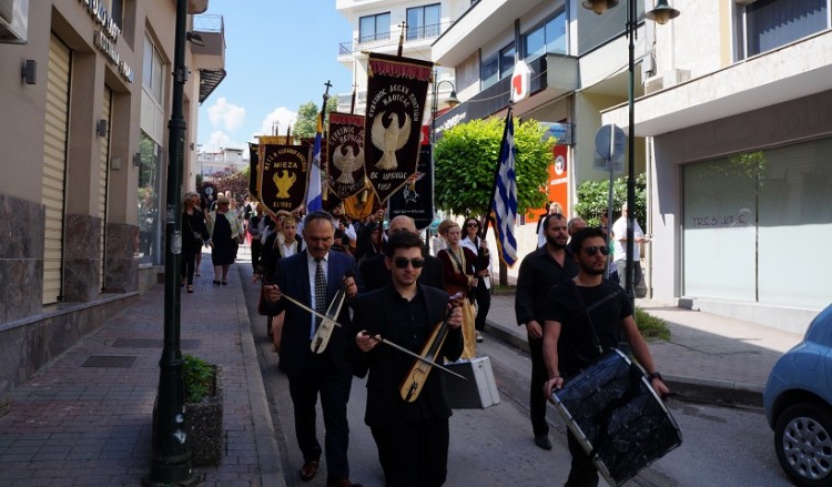 Οι Πόντιοι τίμησαν την επέτειο μνήμης της Γενοκτονίας στη Νάουσα (φωτο, βίντεο)