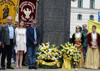 Νταλάρας και Όρανερ τραγουδούν Θεοδωράκη για τη Γενοκτονία των Ποντίων (βίντεο)