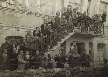 Χτίστηκε από Πόντιους πρόσφυγες και τώρα στεγάζει ΜΚΟ για πρόσφυγες