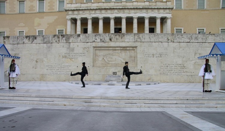 Πότε και πώς θα γίνει η αλλαγή φρουράς στο Σύνταγμα με Πόντιους Εύζωνες
