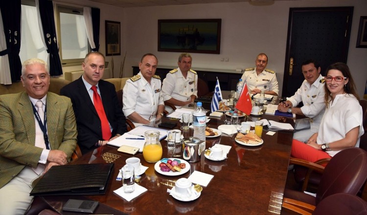 Η πρόξενος της Τουρκίας στο αρχηγείο του Λιμενικού