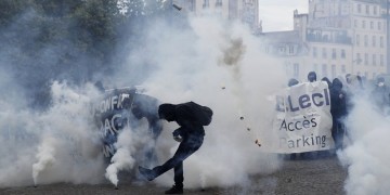 Επεισοδιακή Πρωτομαγιά στο Παρίσι